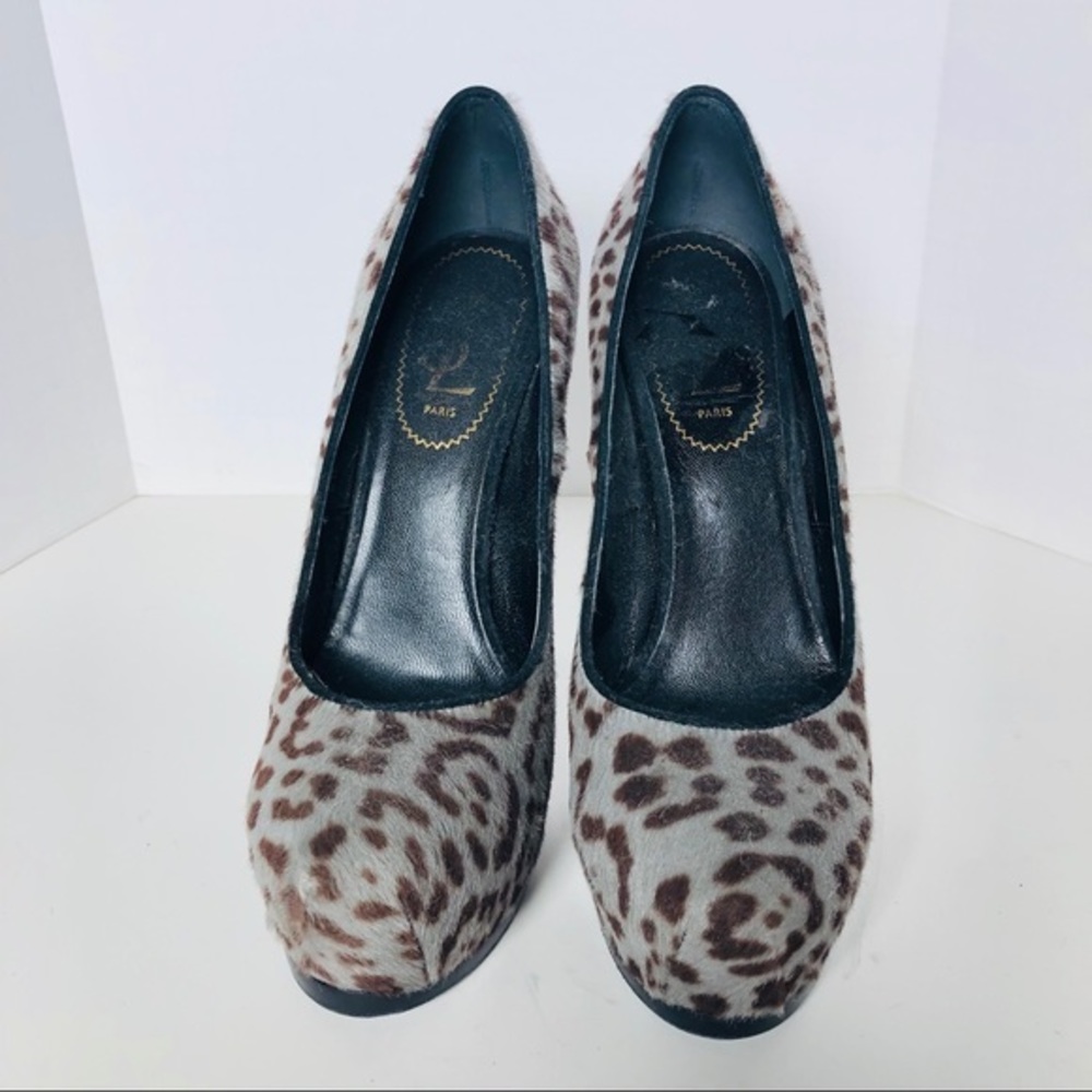 Yves‎ Saint Laurent tribtoo cheetah heels size 38